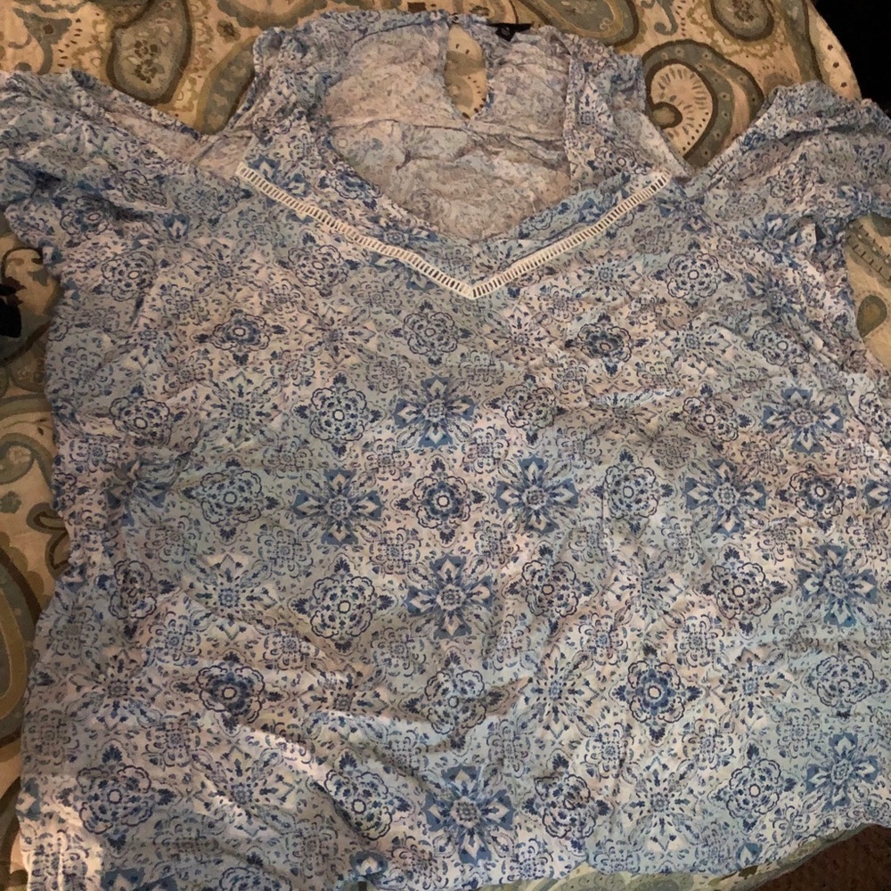 Torrid Size 4 Cold Shoulder blouse
